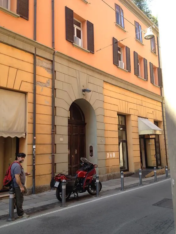 Decorialab Studio Bologna 0*,  Italien